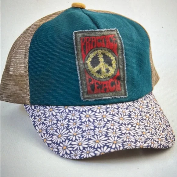 NATURAL LIFE | Accessories | Natural Life Floral Hat | Poshmark display picture 1